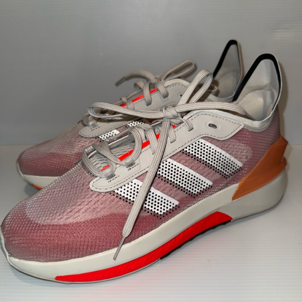 Adidas Avryn Road Running Jogging Sneakers Grey Solar Red Men's 10 NWOB